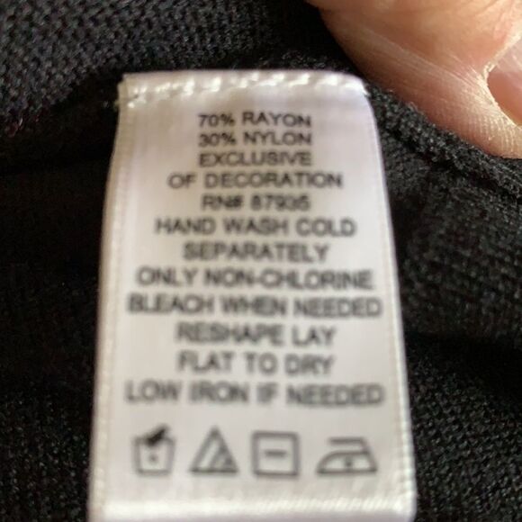 Susan Graver small button up V-neck Cardigan w/tons of sequins large & small. - Picture 8 of 8